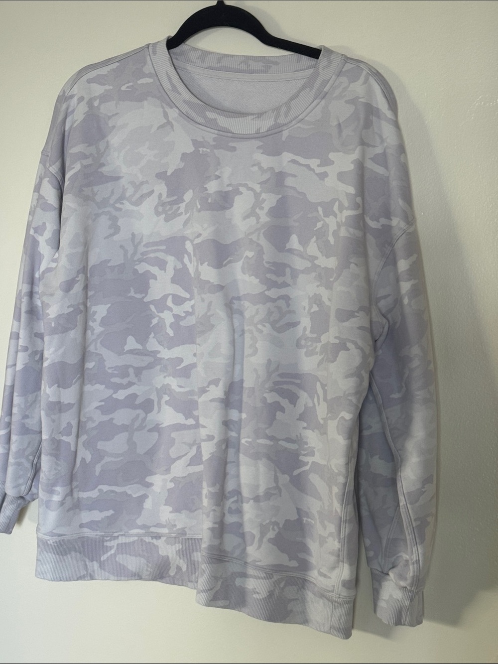 Lululemon camo white & lavender sweatshirt